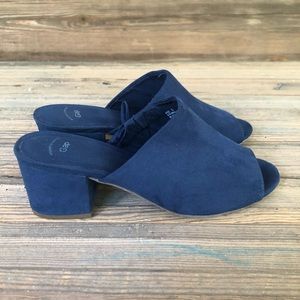 NWOT Navy Suede Heels